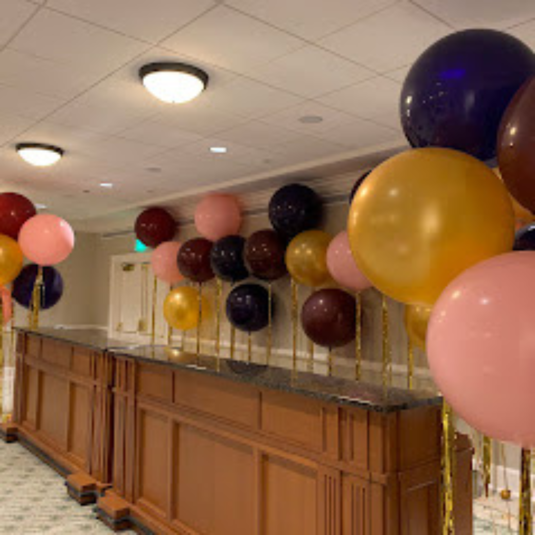 Silver Hanging Streamer Balloon Tails